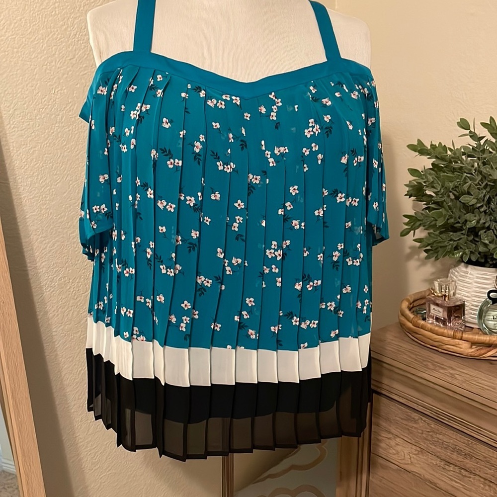 Lane Bryant Floral Dressy Top